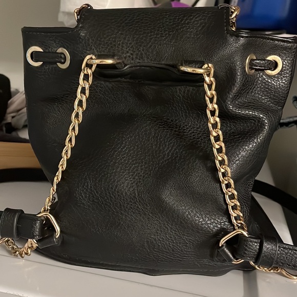 Women’s back pack purse - Picture 3 of 3